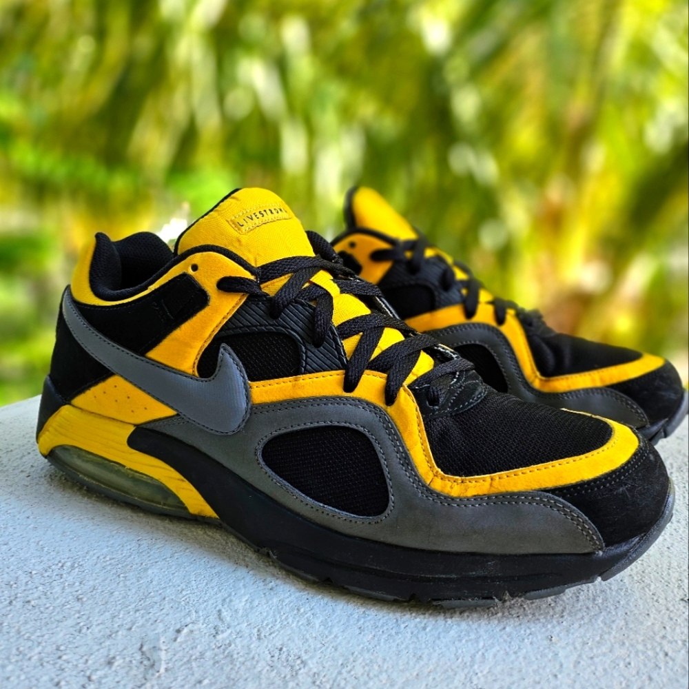 Size 11.5 - LIVESTRONG × Nike Air Max